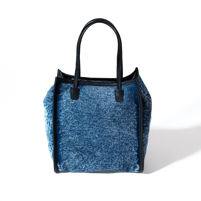 Mulierum Denim Tote Bag